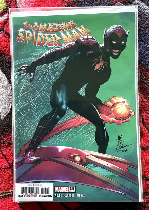 The Amazing Spiderman #35-38 variant  NM
