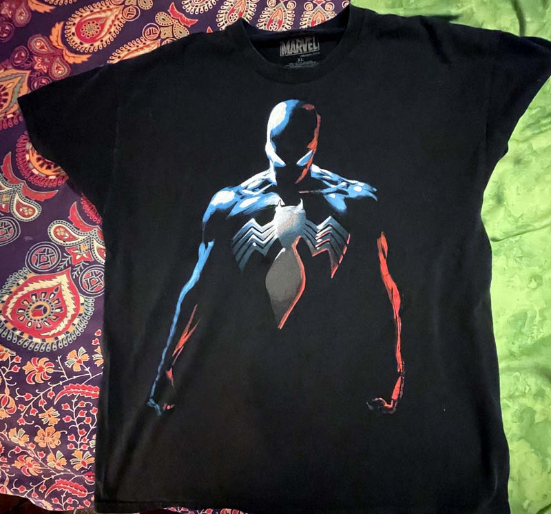 Classic Black Costume Spider-Man T shirt  Large